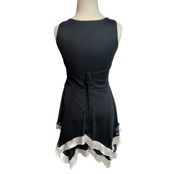 My Michelle black w/ white asymmetrical formal dress sleeveless mini size 10 - Picture 2 of 8